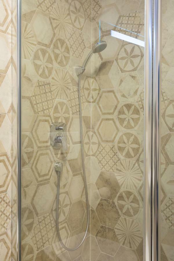 Apartments Nika تْسْغيكفانِتْسا المظهر الخارجي الصورة